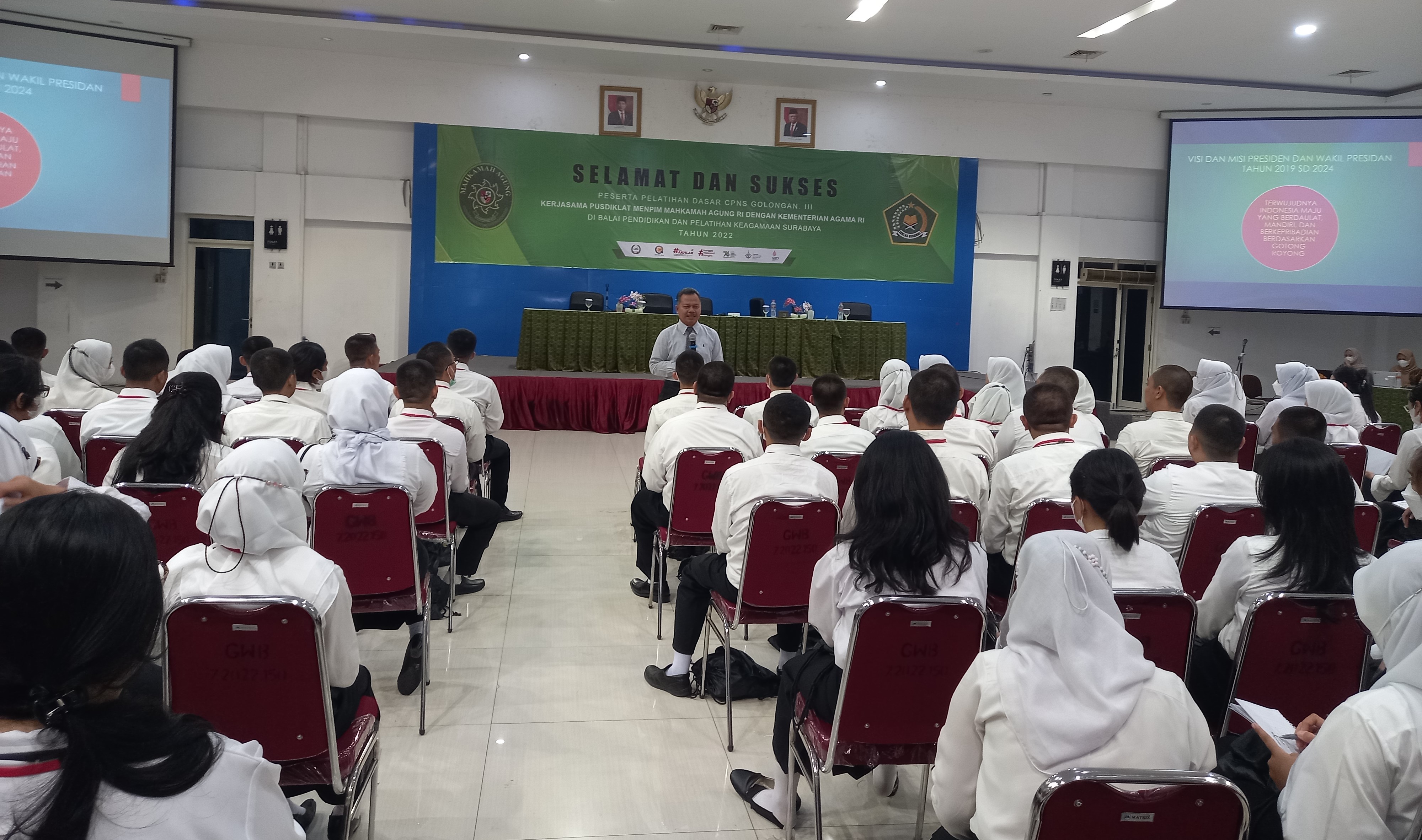 Harapkan Peserta Latsar Jadi ASN Cerdas dan Moderat, Kepala BDK Surabaya Sampaikan tentang Smart ASN dan Moderasi Beragama