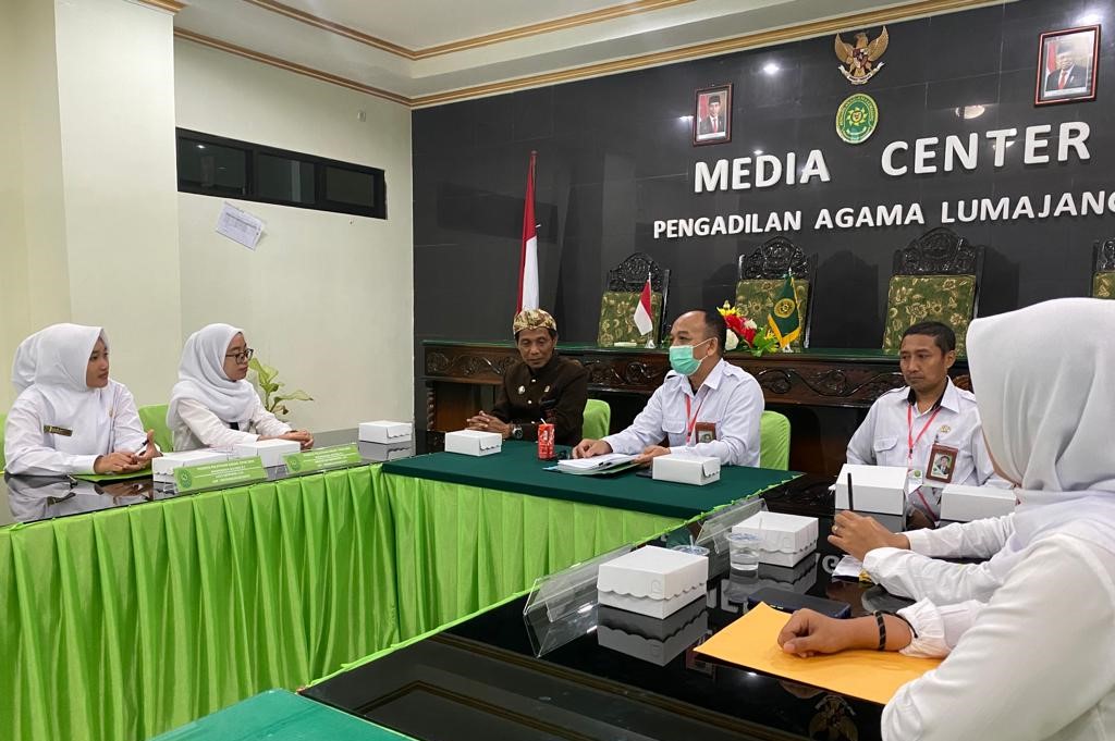 Petugas dari BDK Surabaya Lakukan Monev Habituasi Peserta Latsar ke Pengadilan Agama Kab. Lumajang